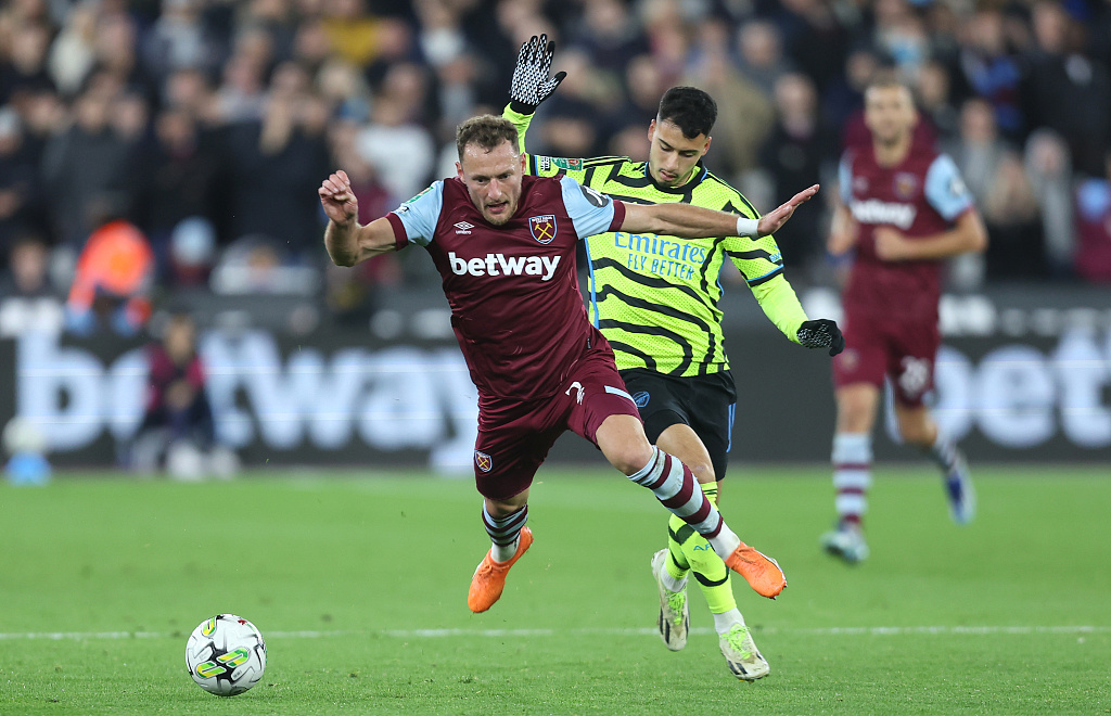 AYX SPORTS-德国杯今晚走向成谜，阿森纳调整名单，震撼外界，更衣室氛围转暖的简单介绍-AYX SPORTS